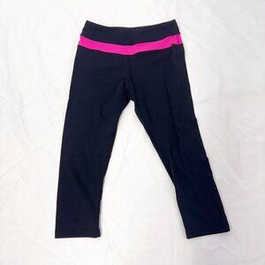 LULU LEMON CAPRIL LEGGINGS SIZE 6